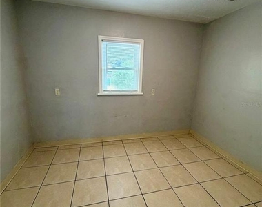 827 Paris Avenue S - Photo Thumbnail 6
