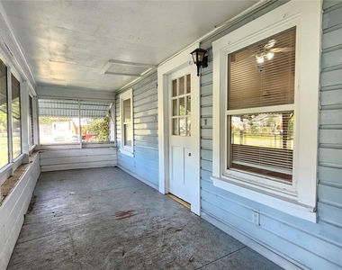 2441 E Magnolia Street - Photo Thumbnail 2