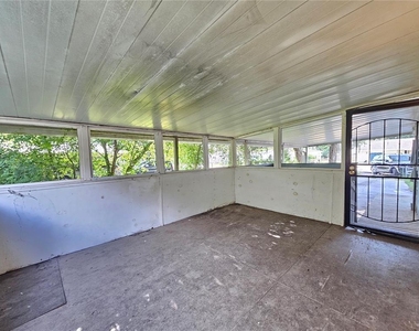 2441 E Magnolia Street - Photo Thumbnail 13