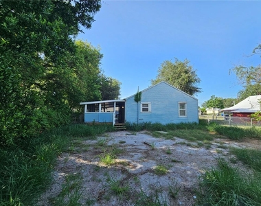 2441 E Magnolia Street - Photo Thumbnail 14