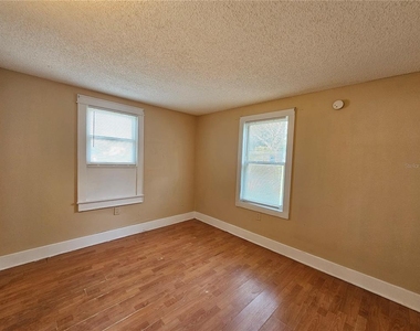 2441 E Magnolia Street - Photo Thumbnail 10