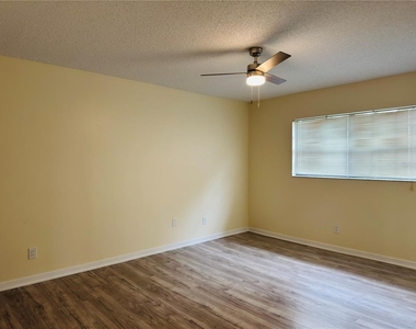 1750 Belleair Forest Drive - Photo Thumbnail 10