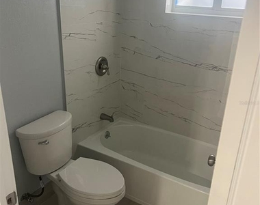 836 Sw 2nd Terrace - Photo Thumbnail 21