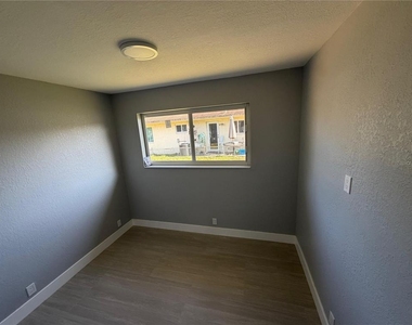 836 Sw 2nd Terrace - Photo Thumbnail 23