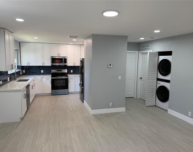 836 Sw 2nd Terrace - Photo Thumbnail 9
