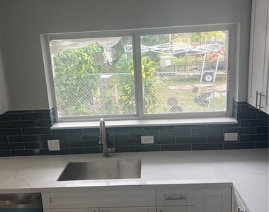 836 Sw 2nd Terrace - Photo Thumbnail 7