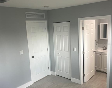 836 Sw 2nd Terrace - Photo Thumbnail 13