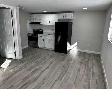 1104 E 140th Avenue - Photo Thumbnail 14