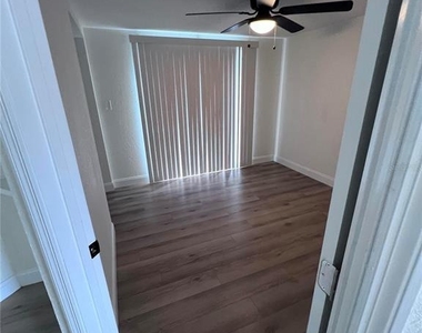 1104 E 140th Avenue - Photo Thumbnail 13