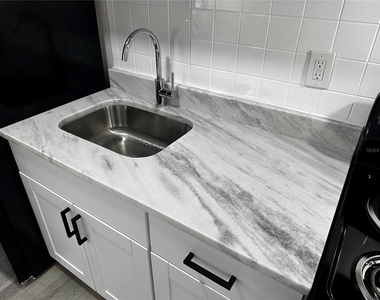 1104 E 140th Avenue - Photo Thumbnail 6