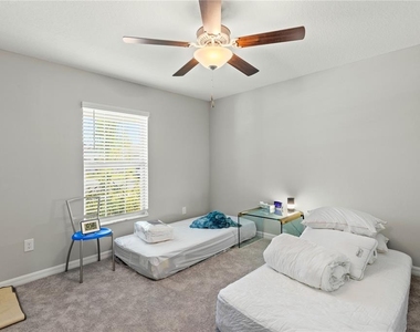 16561 Delia Street - Photo Thumbnail 12