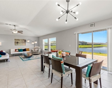 16561 Delia Street - Photo Thumbnail 7