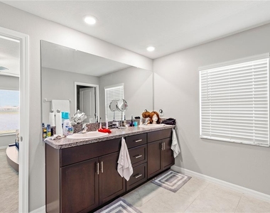 16561 Delia Street - Photo Thumbnail 18