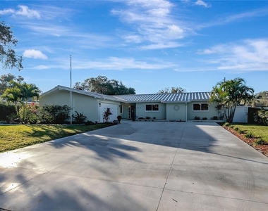 809 Jacaranda Drive - Photo Thumbnail 1