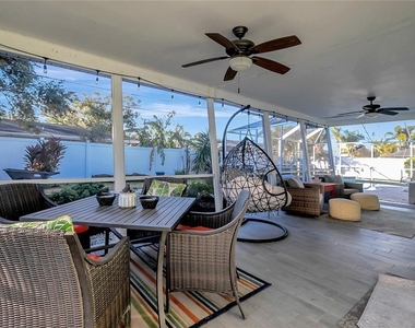 809 Jacaranda Drive - Photo Thumbnail 12