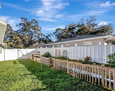 809 Jacaranda Drive - Photo Thumbnail 15