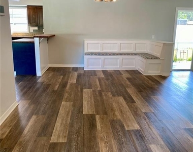 809 Jacaranda Drive - Photo Thumbnail 3