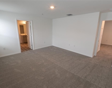 4409 Sand Dollar Way - Photo Thumbnail 4