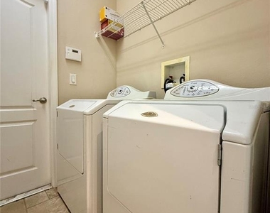 3345 Chapel Creek Circle - Photo Thumbnail 11