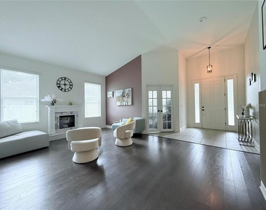 6456 Doe Path Court - Photo Thumbnail 6