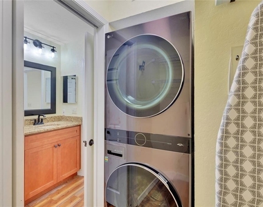10200 Gandy Boulevard N - Photo Thumbnail 15
