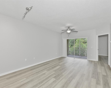 6437 Cypressdale Drive - Photo Thumbnail 4
