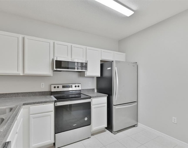 6437 Cypressdale Drive - Photo Thumbnail 17