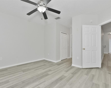 6437 Cypressdale Drive - Photo Thumbnail 21