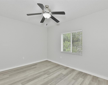 6437 Cypressdale Drive - Photo Thumbnail 8