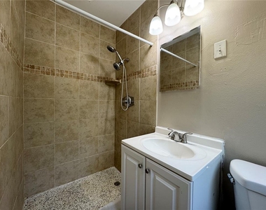 310 Longwood Drive - Photo Thumbnail 24