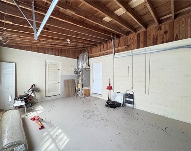 310 Longwood Drive - Photo Thumbnail 5