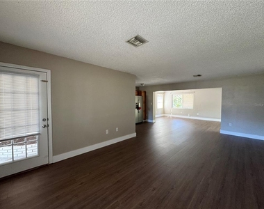 310 Longwood Drive - Photo Thumbnail 16