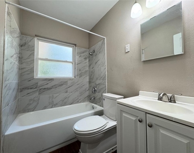 310 Longwood Drive - Photo Thumbnail 17