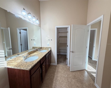 5722 Kinglethill Drive - Photo Thumbnail 15
