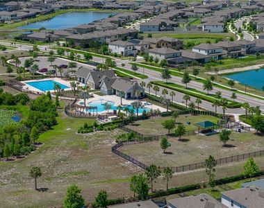 14633 Red Castle Avenue - Photo Thumbnail 74