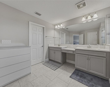 14633 Red Castle Avenue - Photo Thumbnail 45