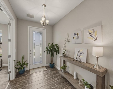 14633 Red Castle Avenue - Photo Thumbnail 7