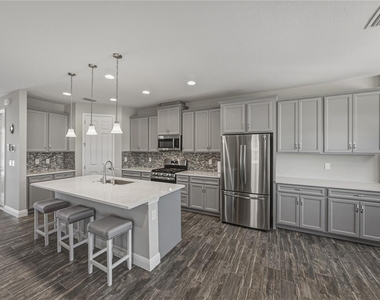 14633 Red Castle Avenue - Photo Thumbnail 20