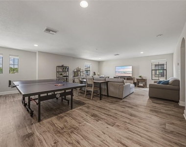 14633 Red Castle Avenue - Photo Thumbnail 32