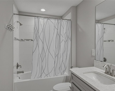14633 Red Castle Avenue - Photo Thumbnail 54