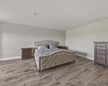 14633 Red Castle Avenue - Photo Thumbnail 43