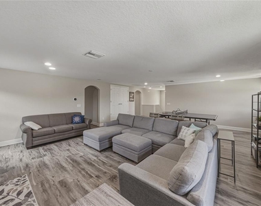 14633 Red Castle Avenue - Photo Thumbnail 37