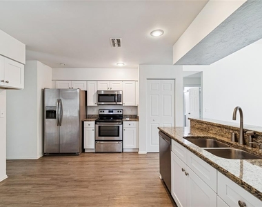 11903 Steppingstone Boulevard - Photo Thumbnail 17