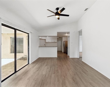 11903 Steppingstone Boulevard - Photo Thumbnail 12
