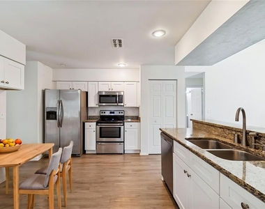 11903 Steppingstone Boulevard - Photo Thumbnail 9