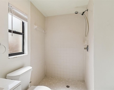 11903 Steppingstone Boulevard - Photo Thumbnail 24