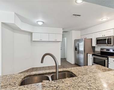 11903 Steppingstone Boulevard - Photo Thumbnail 15