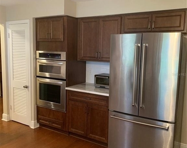 1501 Indiana Avenue - Photo Thumbnail 2