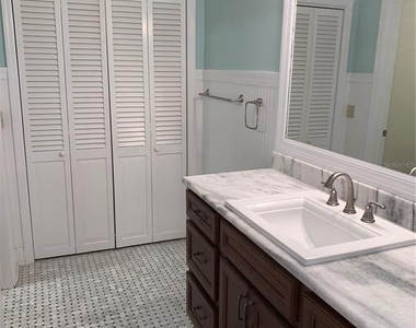 1501 Indiana Avenue - Photo Thumbnail 14