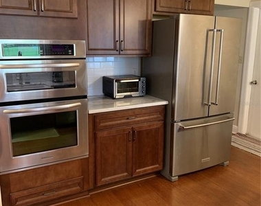 1501 Indiana Avenue - Photo Thumbnail 3